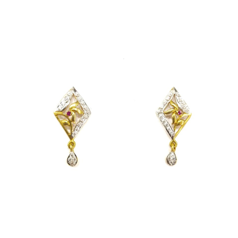 22K GOLD FANCY LADIES EARRINGS
