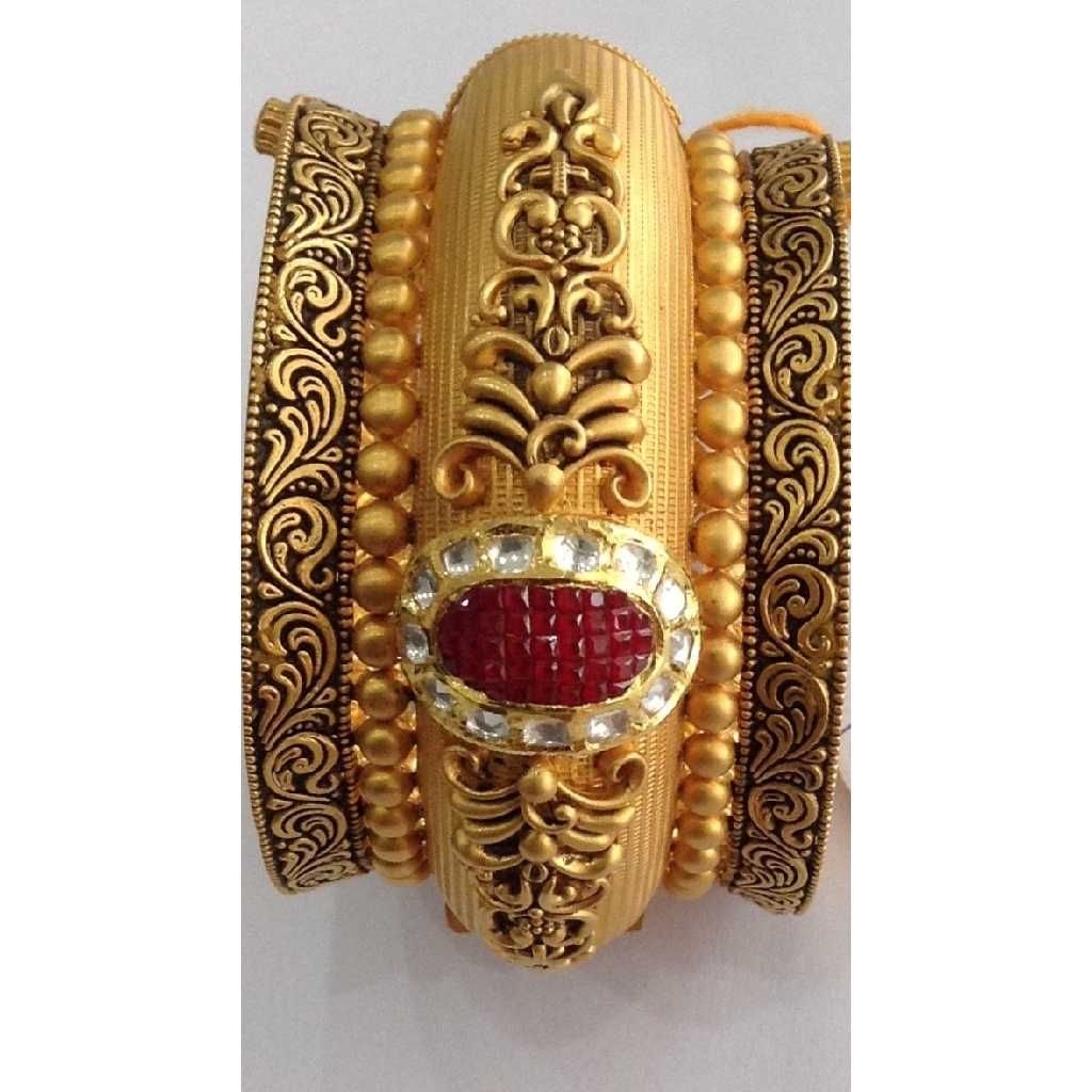 22K / 916 Gold Ladies Special Jadtar Bangles