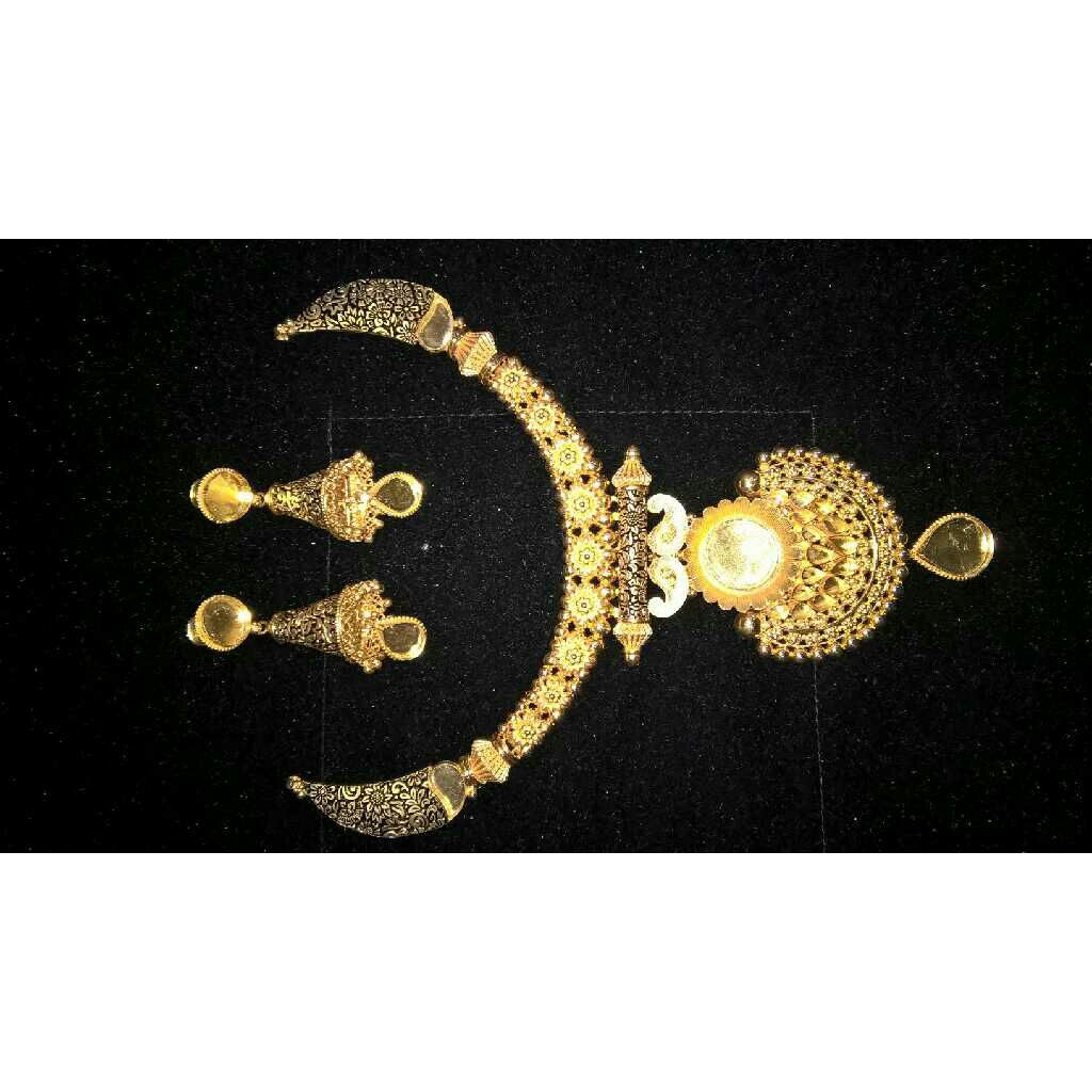 22K / 916 Gold Polki Bridal Necklace Set