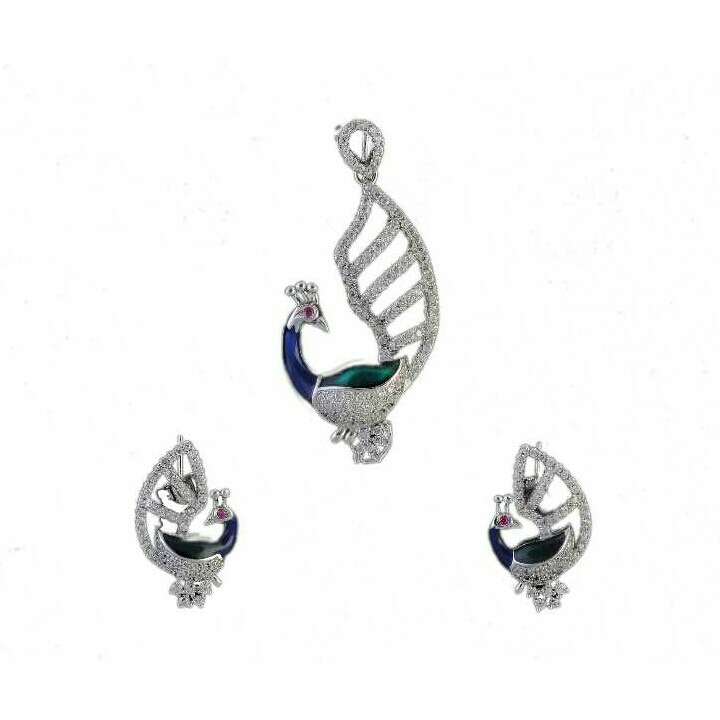 Fancy Silver Pendant Set