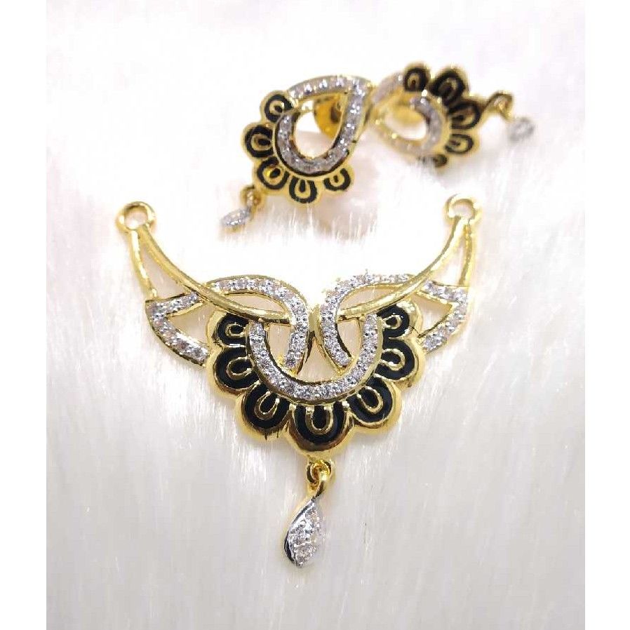 Designer 22KT Gold Pendant Set