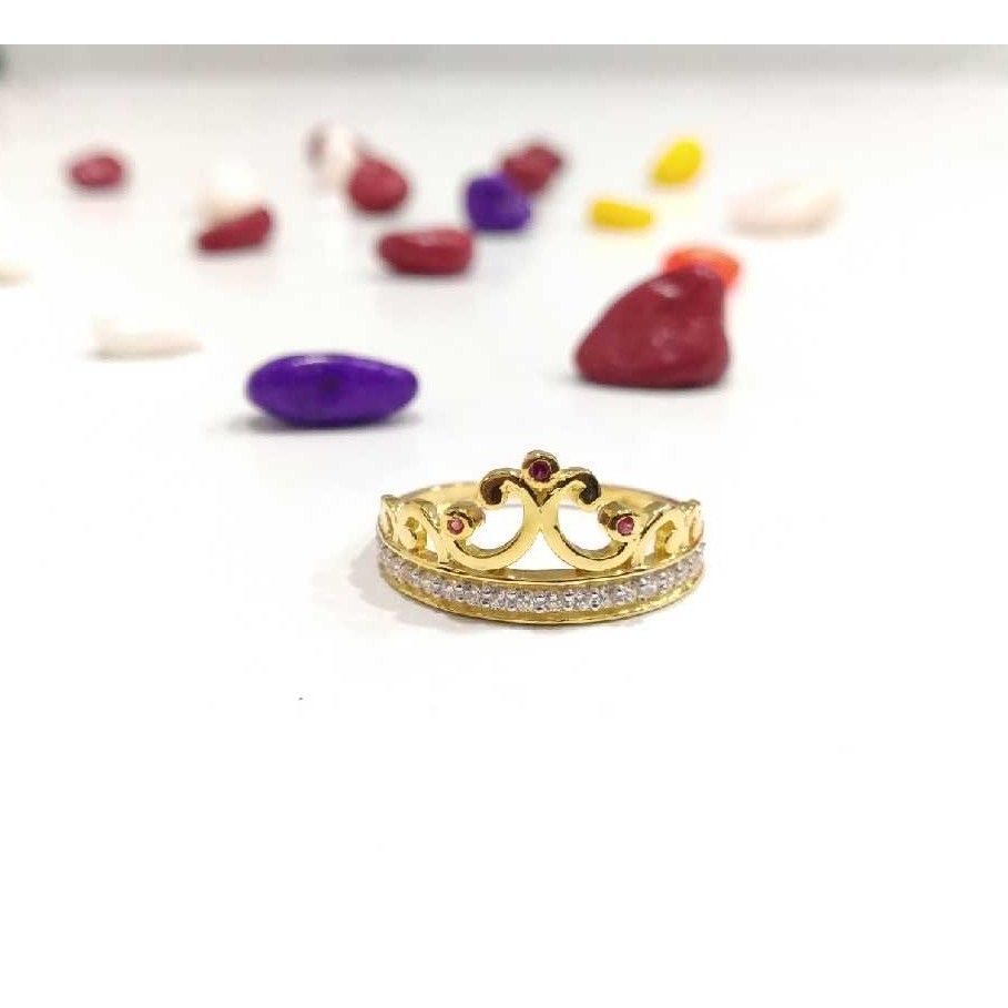 Gold Crown Shape Ladies Ring