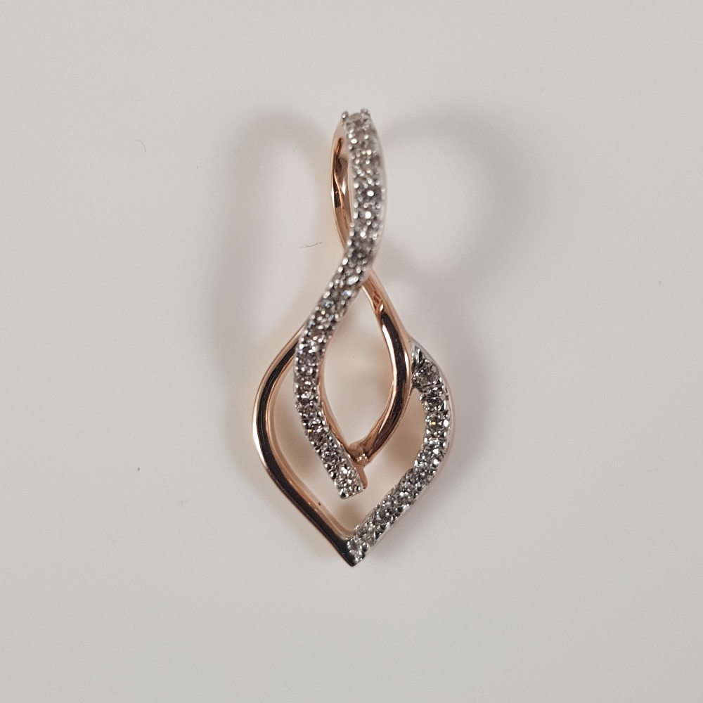 916 Yellow Gold Designer Diamond Pendant