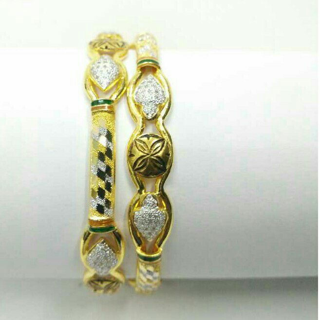 22K / 916 Gold Ladies Antique Stone Kadli