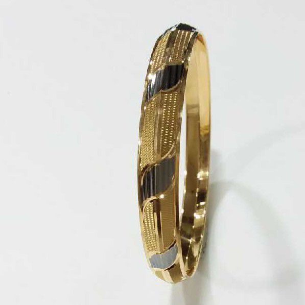 Modern 916 Yellow Gold Gents Kada