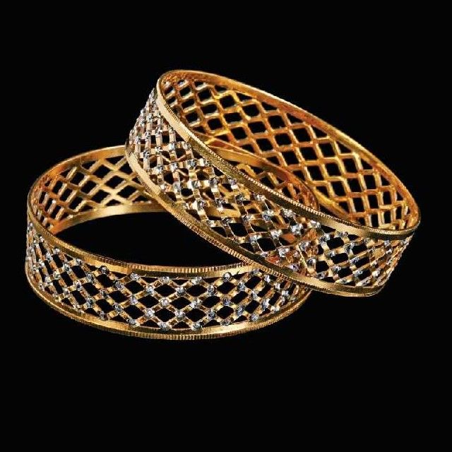 22KT Gold CNC Bangle
