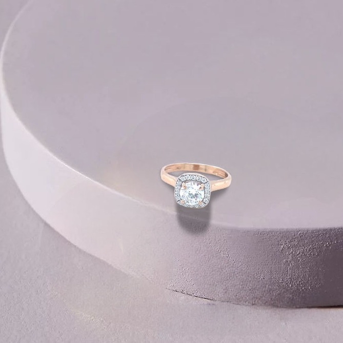 Charming yellow gold droplet finger ring