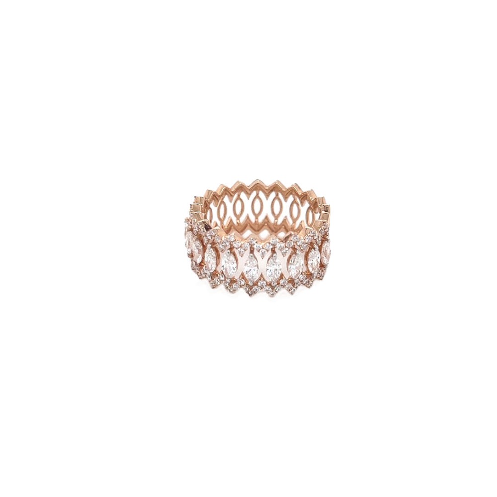 Regal 18k gold diamond ring
