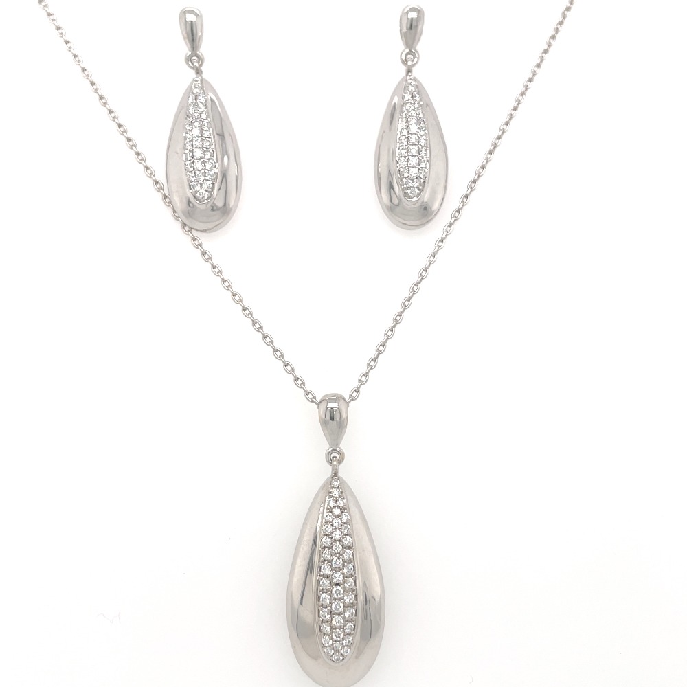 The Malia Diamond set