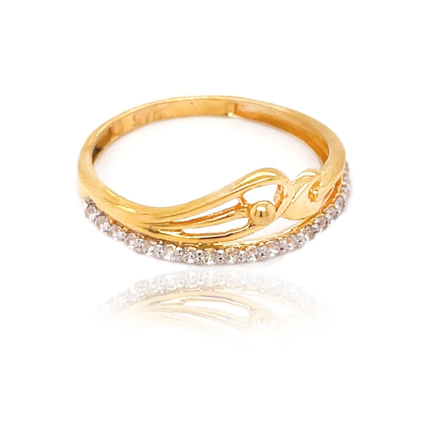 Gold Lightweight Design ring