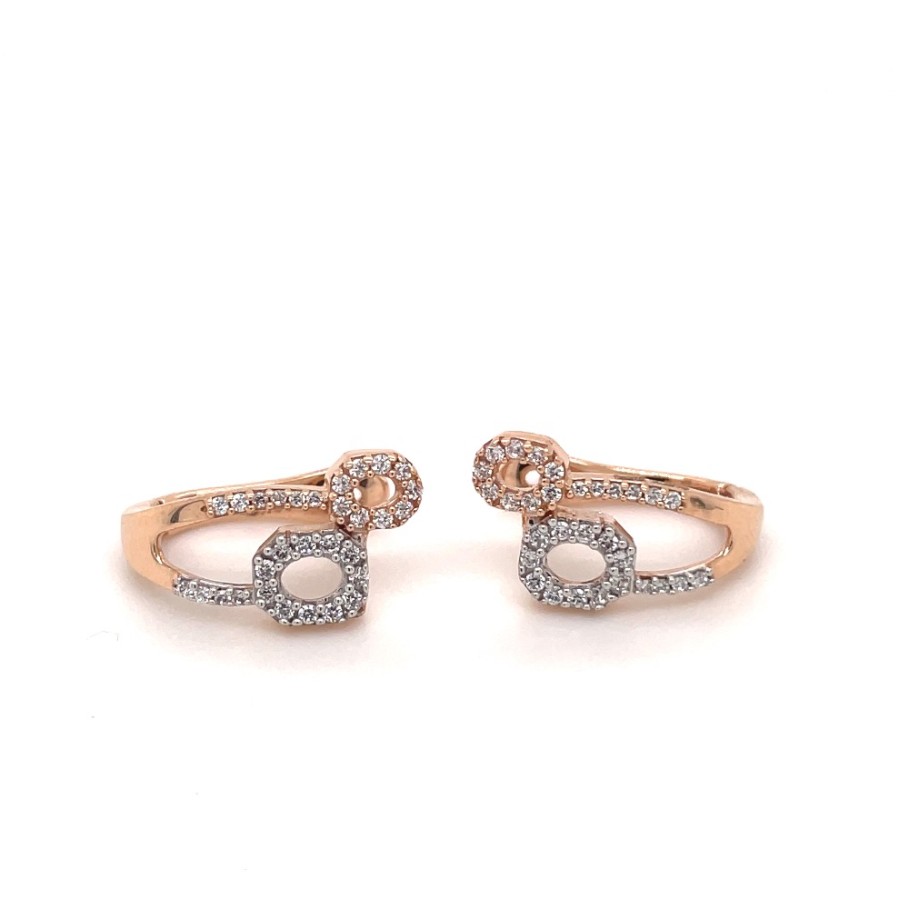 Pretty stud earrings