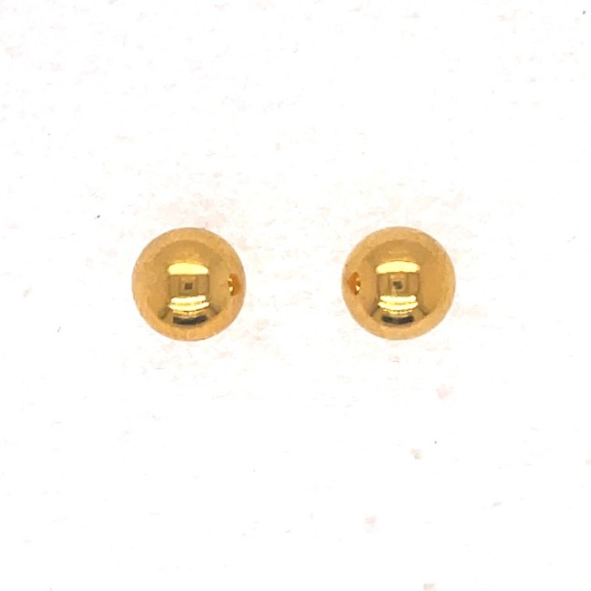 Classic stud earring