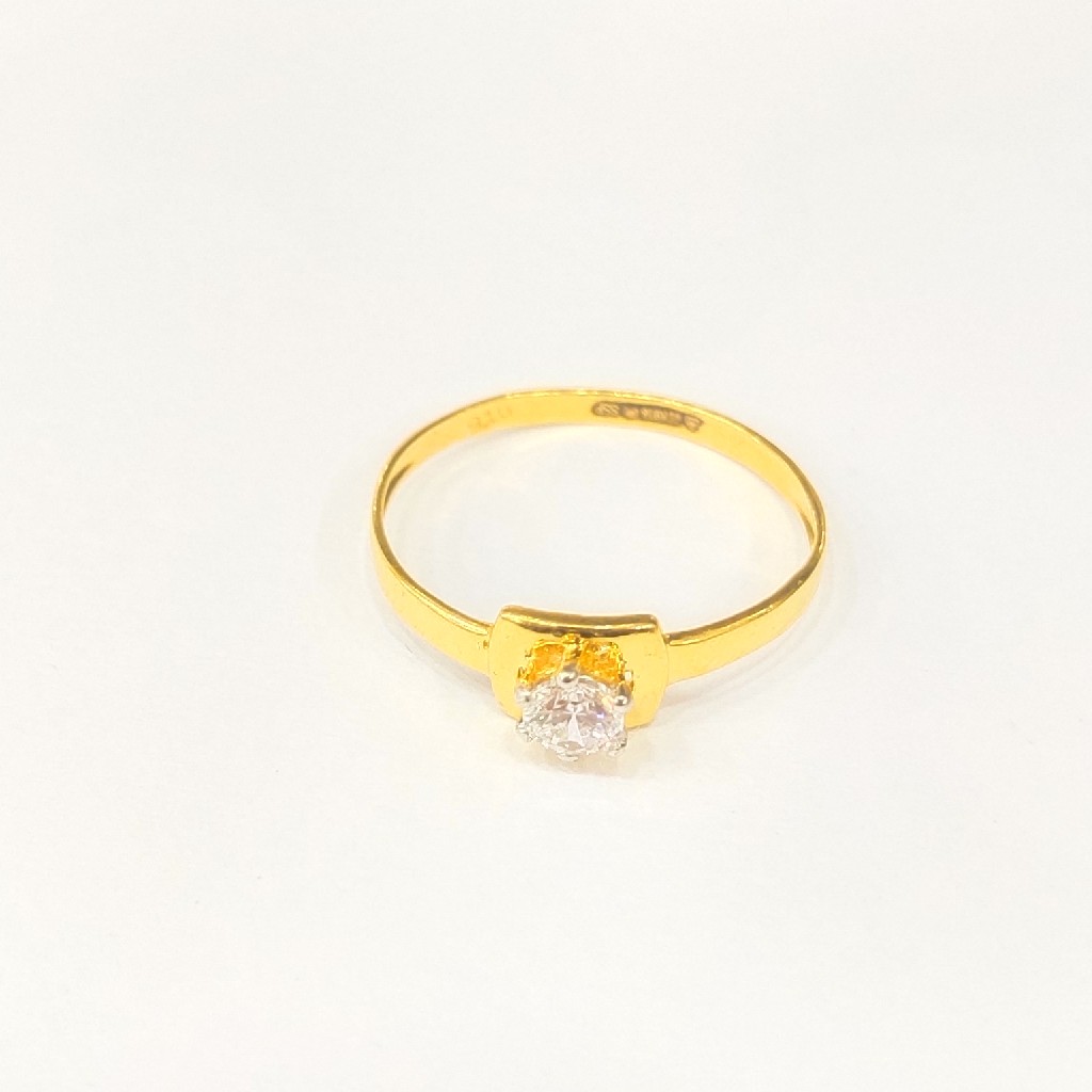 916 HM CERTIFIED GOLD  SINGLE DIAMOND LADIES RING