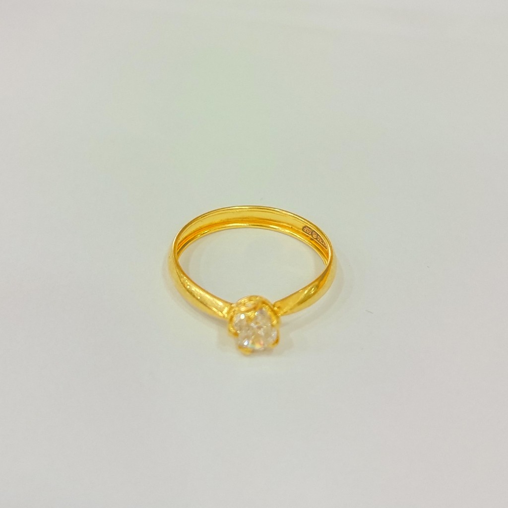 18 KT GOLD CERTIFIED SINGLE DIAMOND LADIES RING