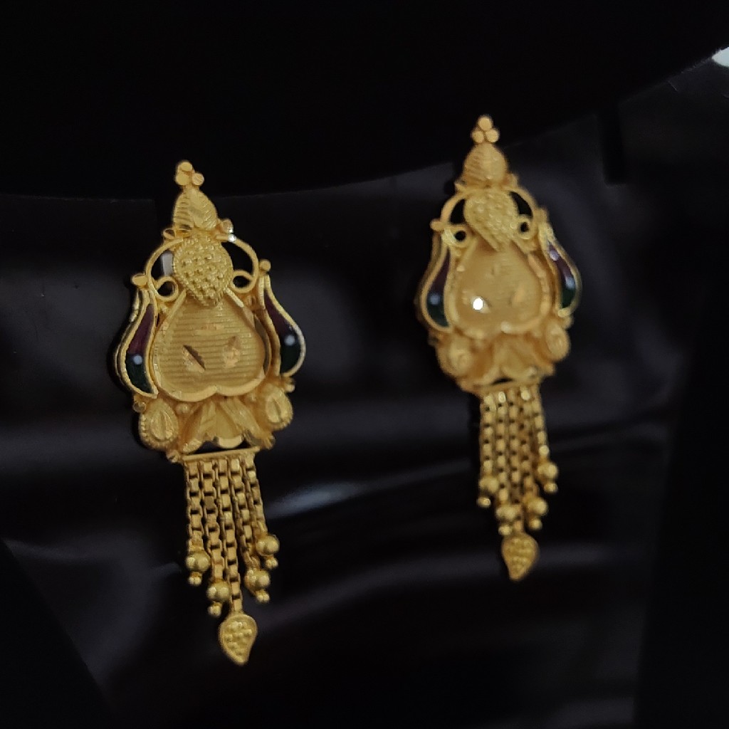 Fancy gold  ladies earrings