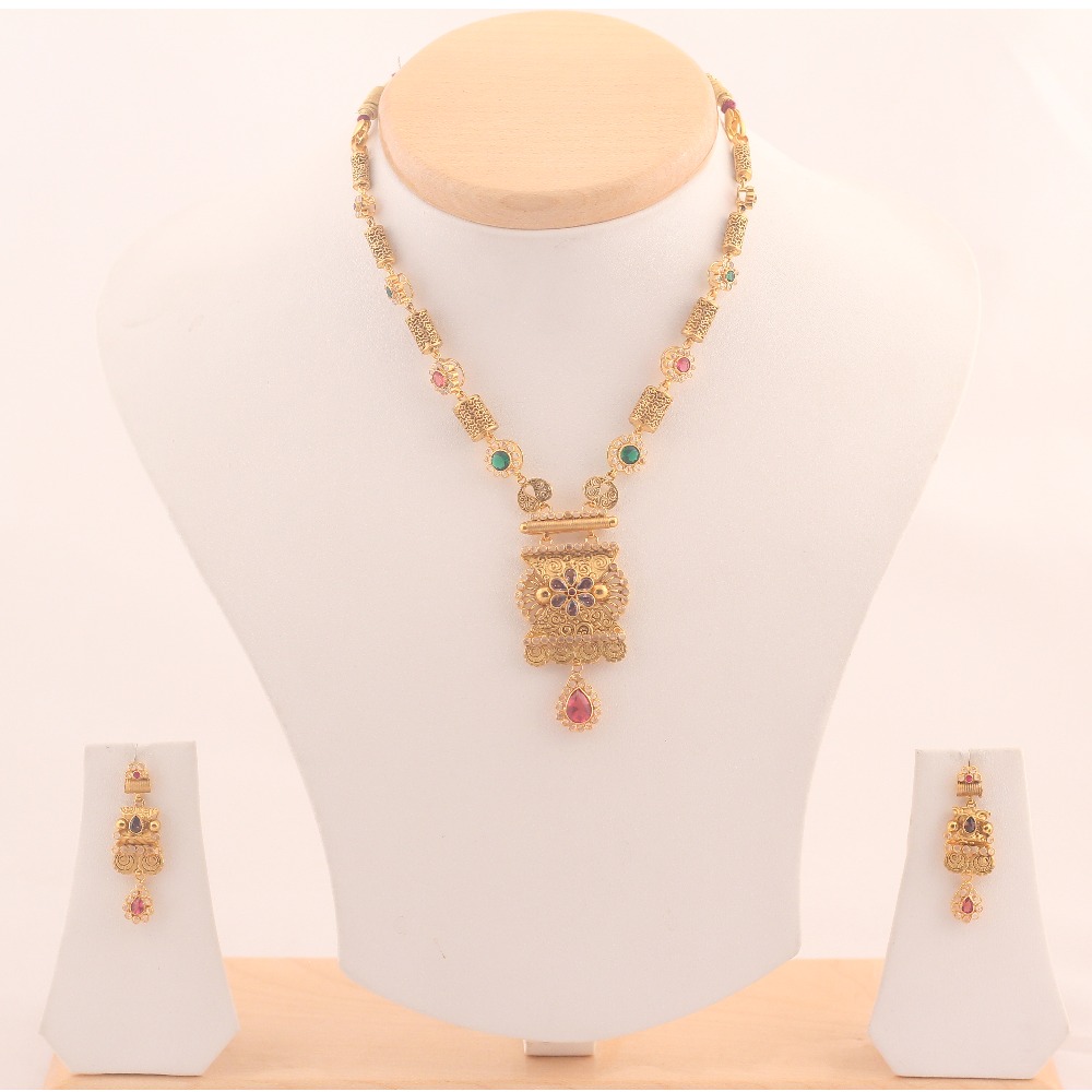 22 kt Gold necklace set