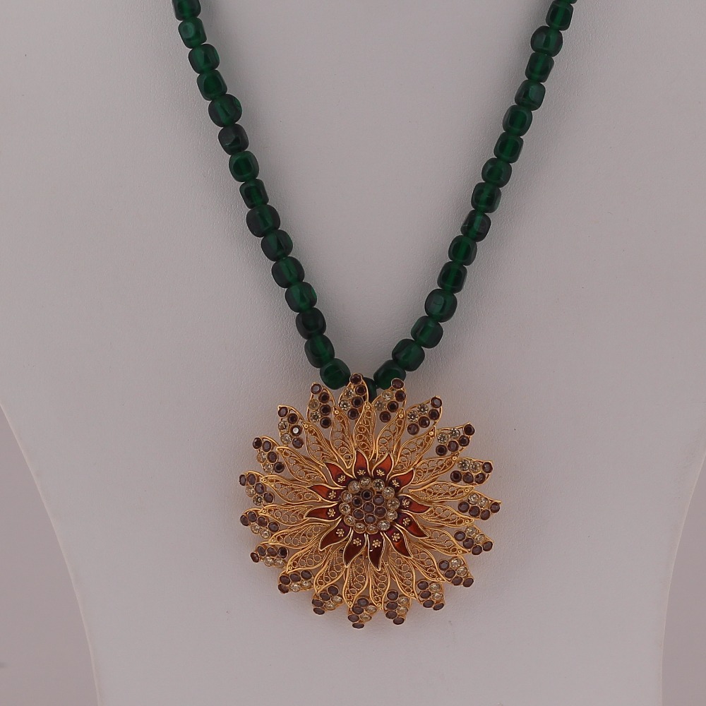 Gold Stylish Flower Shaped Pendant Chain