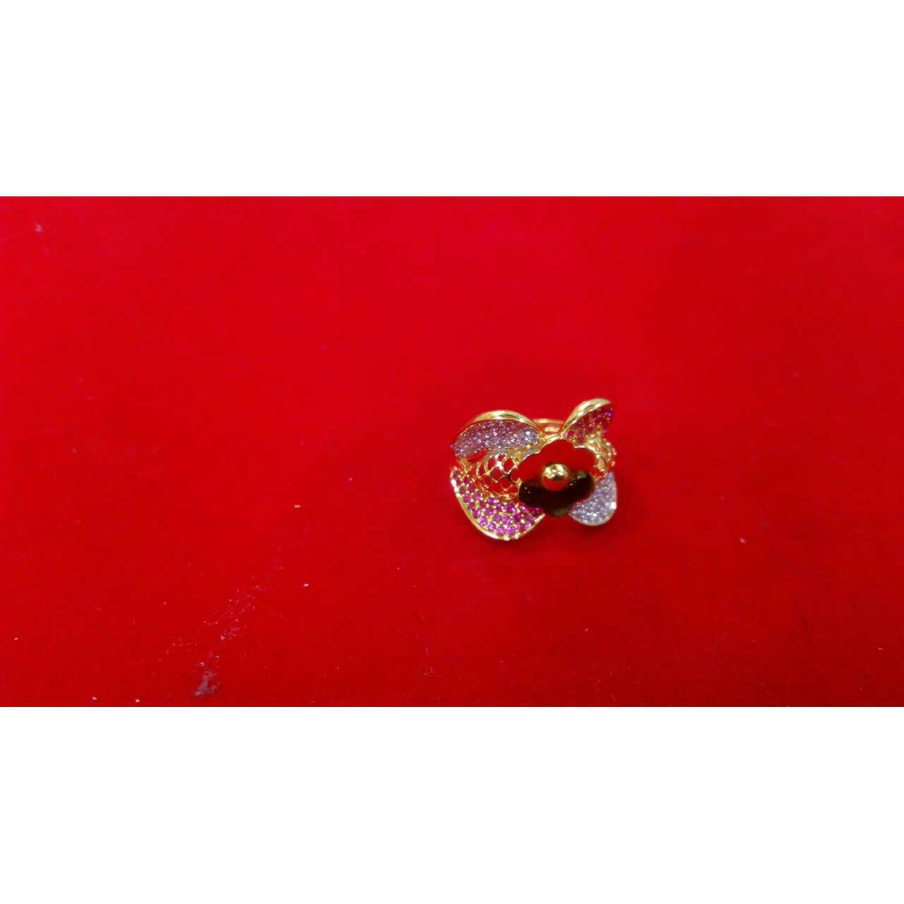 22K / 916 Gold Flower Shaped CZ Ring