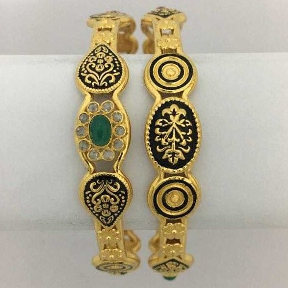 22KT Yellow Gold Antique Designer Ladies Bangles Pieces