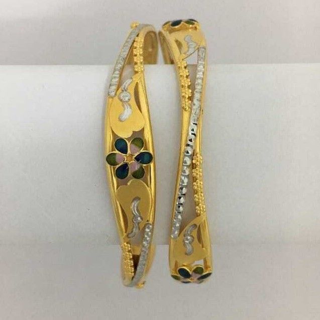 22KT Yellow Gold Antique Ladies Attractive Bangles