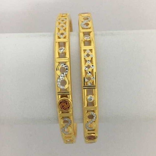 22KT Yellow Gold Antique Ladies Attractive Bangles