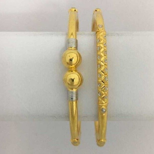 22KT Gold Antique Ladies Indian Pipe Shaped Modern Bangles