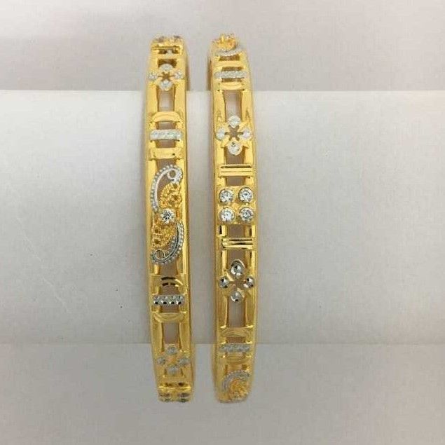 22KT Yellow Gold Antique Ladies Studded Bangles