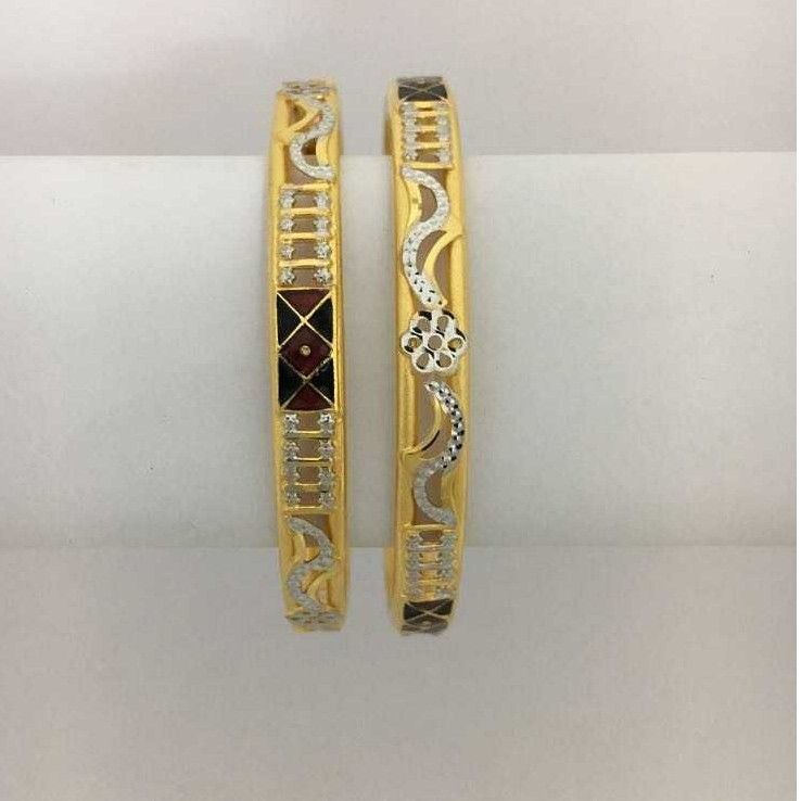 916 Gold Ladies Bangles