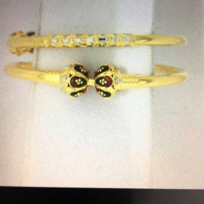 22KT Gold Antique Ladies Bangles
