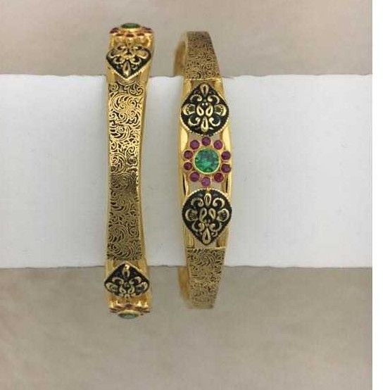 22KT Gold Ladies Exclusive Bangles