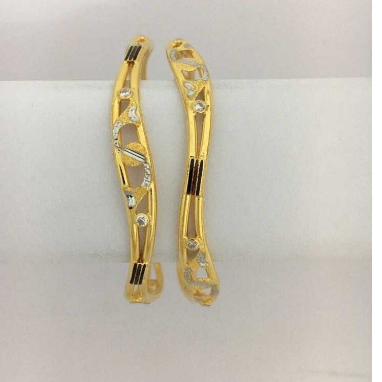 916 Exclusive Gold Ladies Indian Bangles