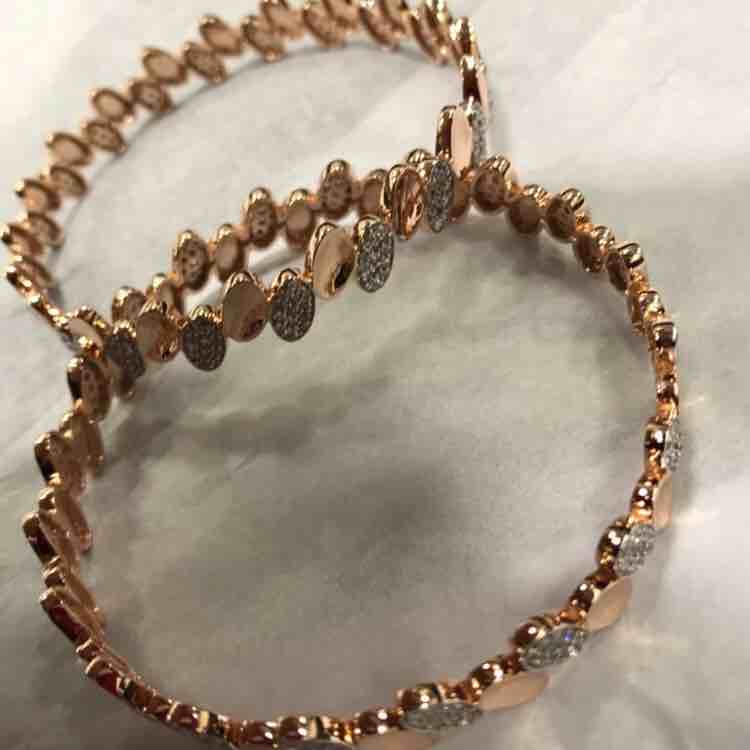 Gold Attractive CZ Bombay Bangle