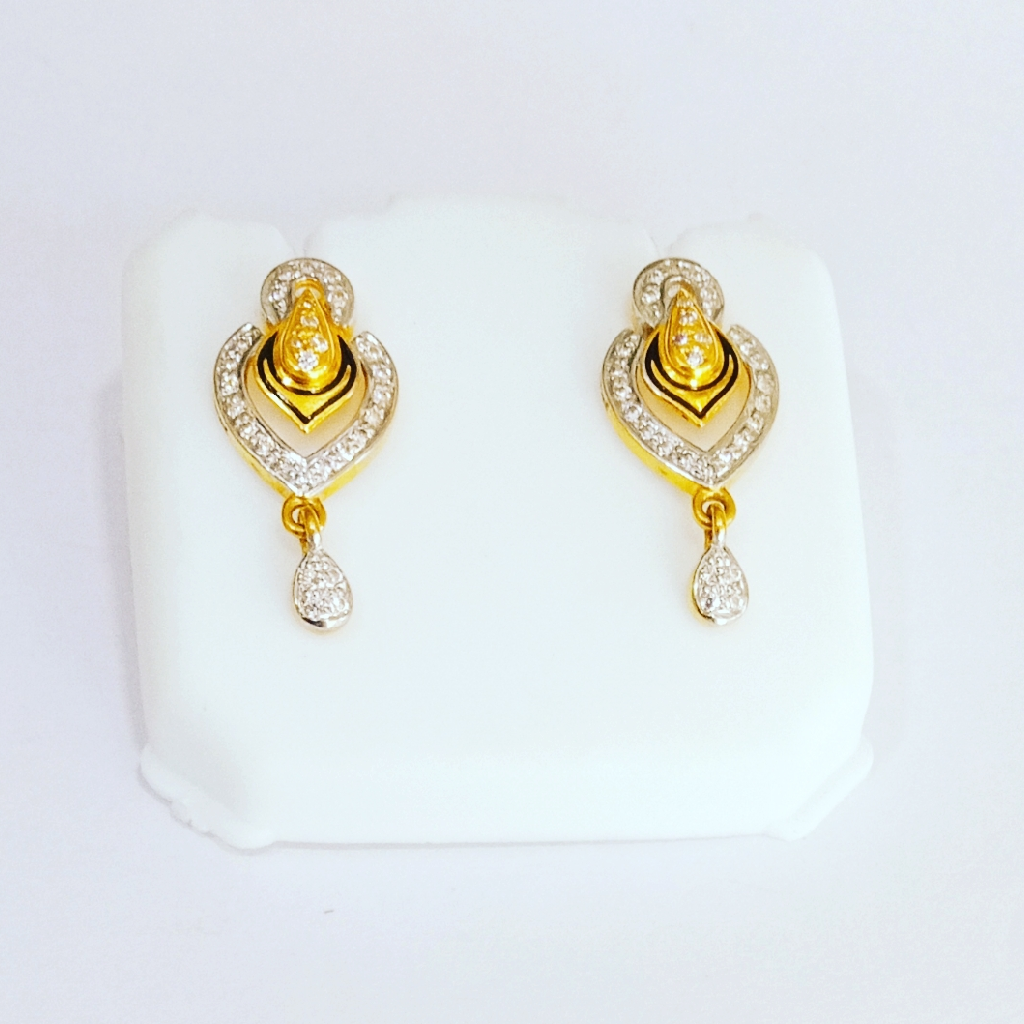 22k Gold fancy earrings