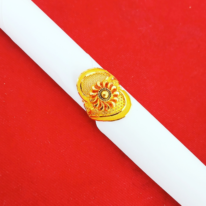 916 yellow gold ring