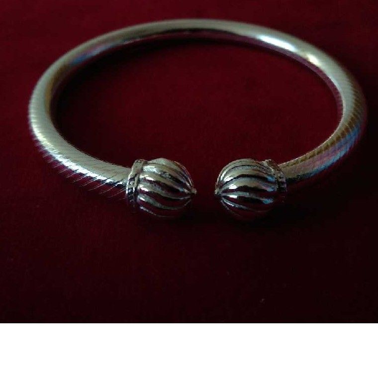 Silver Ladies Indian Natural Kada