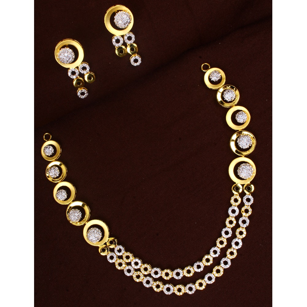 18k Gold Modern Necklace Set