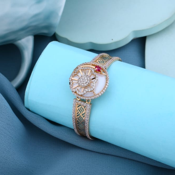 750 Rose Gold Hallmark Fancy Ladies Kada RLKB447