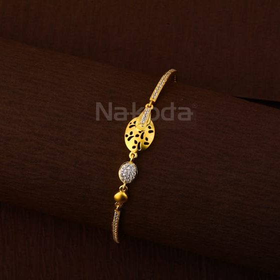 750 Gold Hallmark Fancy Ladies Kada Bracelet LKB197