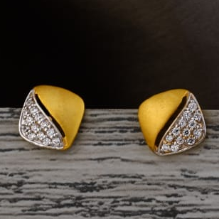 22KT Gold Ladies Delicate Tops Earring LTE357