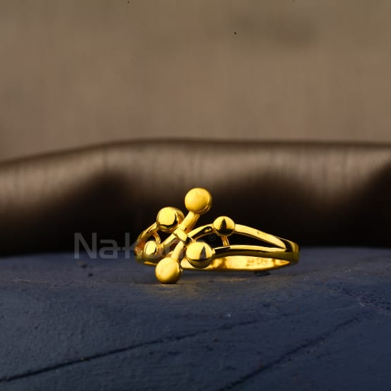 22KT Gold CZ Fancy Ladies Plain Ring LPR619