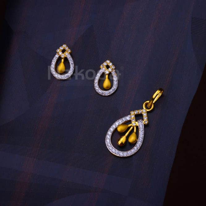 22KT Gold Ladies Designer Fancy Pendant Set FPS525