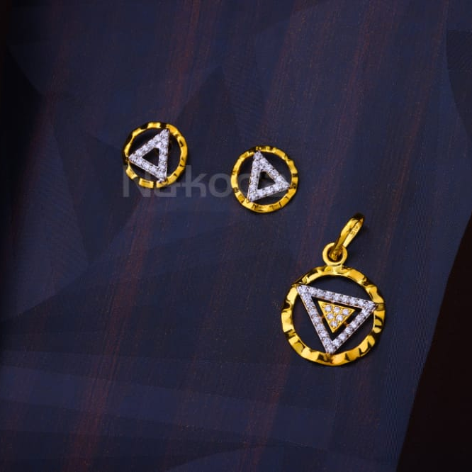 916 Gold CZ Hallmark Stylish Ladies Fancy Pendant Set FPS522
