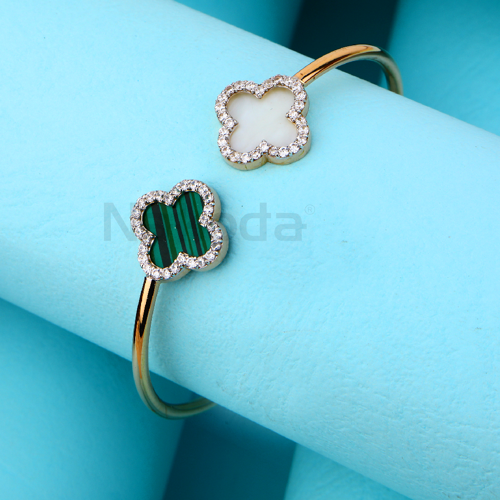 750 Rose Gold Classic Ladies Kada Bracelet RLKB432