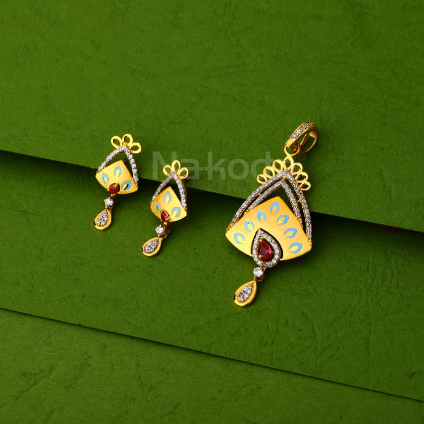 916 Gold Hallmark Ladies Pendant Set FPS473