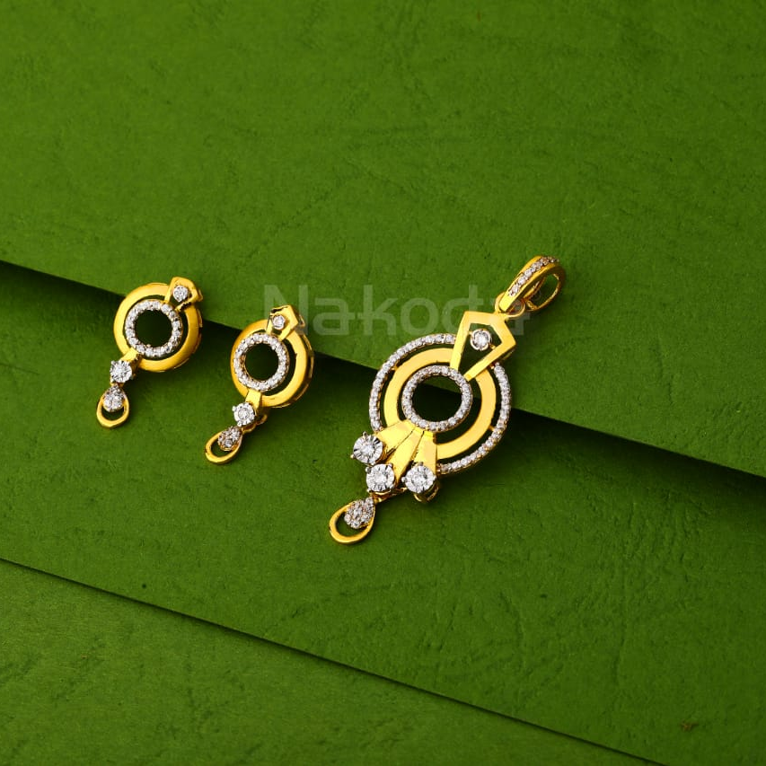 916 Gold Ladies Classic Pendant Set FPS466