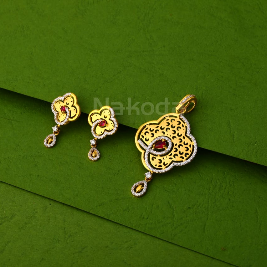 22KT Gold CZ Hallmark Designer Ladies Pendant Set FPS439