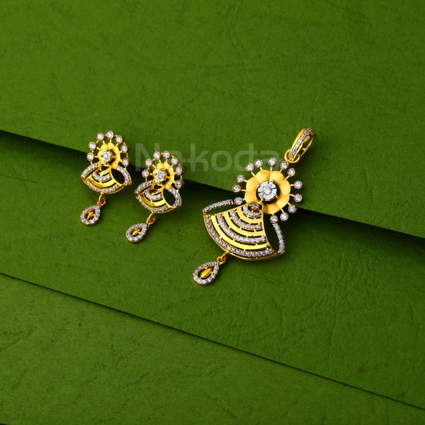 22KT Gold CZ Hallmark Delicate Ladies Pendant Set FPS438