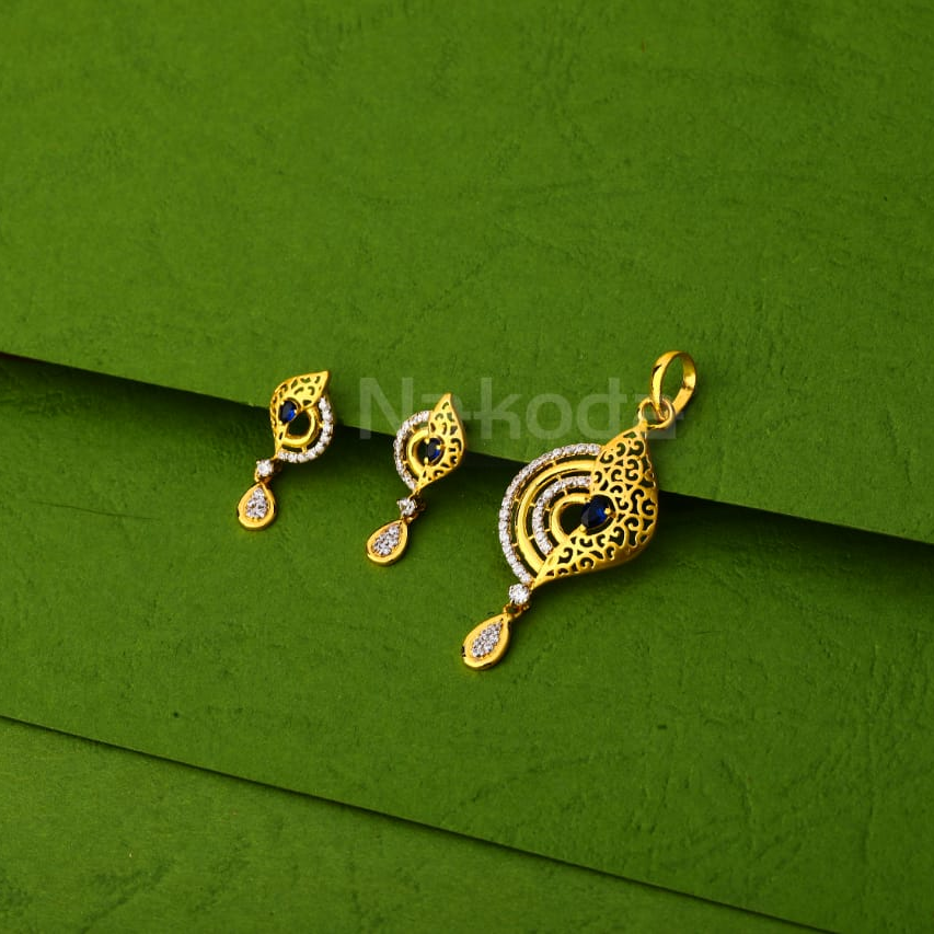 22KT Gold CZ Ladies Styish Pendant Set FPS435