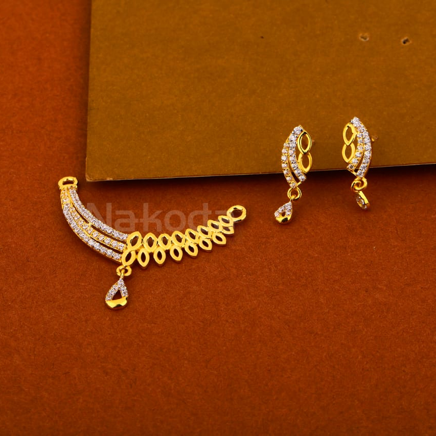 916 Hallmark Ladies Classic Mangalsutra Pendant Set MP475
