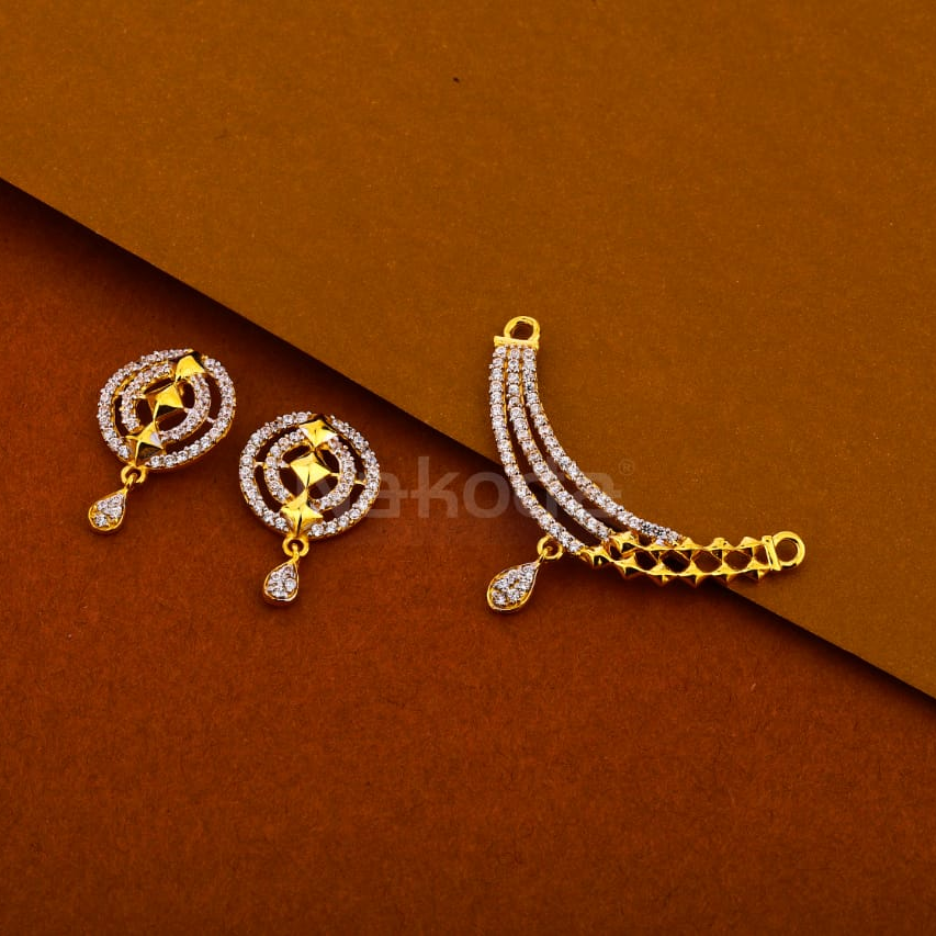 916 CZ Ladies Delicate Mangalsutra Pendant Set MP412